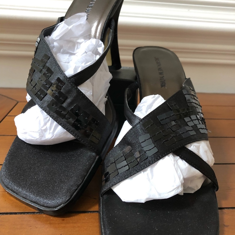 Black sequin slides. Jasmin NY. Size 8M reduced!